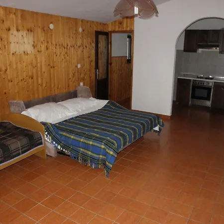 Apartment Fabijan - 50m From Sea Povljana